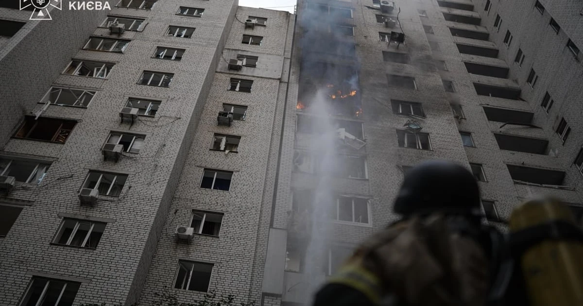 Будинок у Києві після російського удару