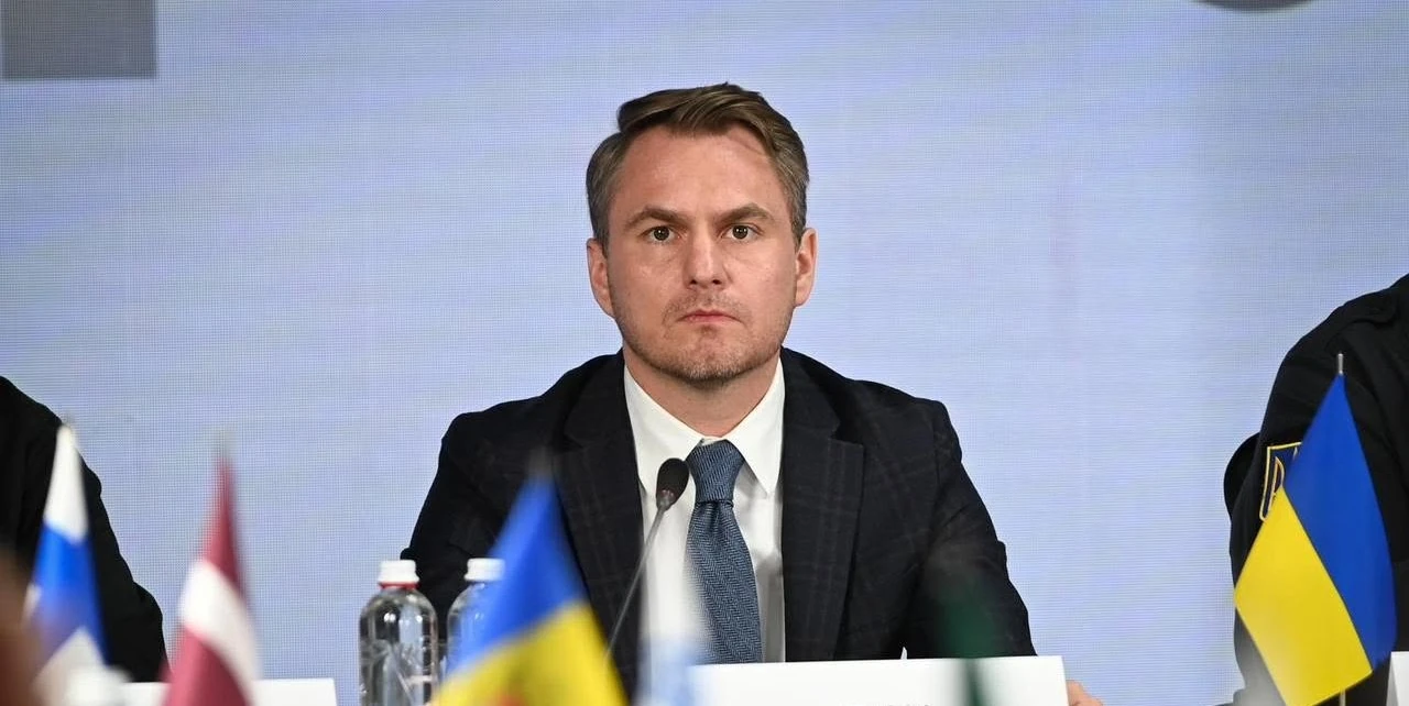 Кравченко за кордоном і підозра Кривоносу: контекст антикорупційного протистояння
