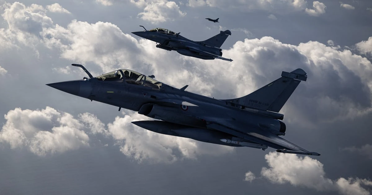 Макрон і Зеленський 5 жовтня обговорили навчання пілотів на Rafale та нові оборонні постачання