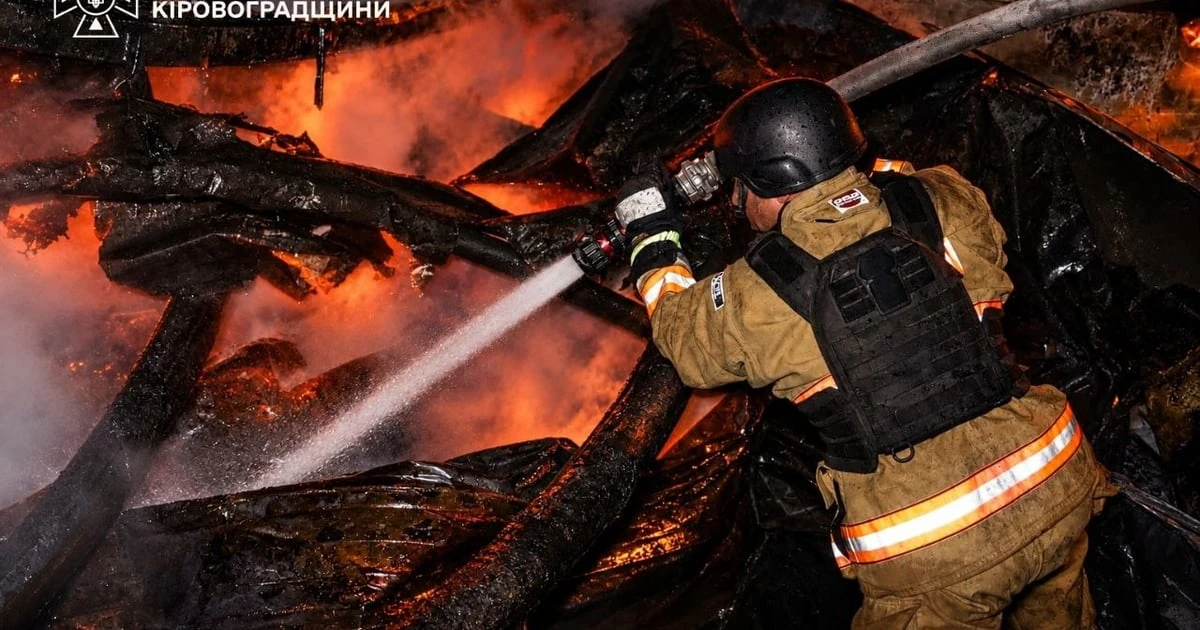Наслідки російської атаки на Кропивницький 14-15 жовтня 2026 року: пошкоджені житлові будинки, автомобілі та об'єкти